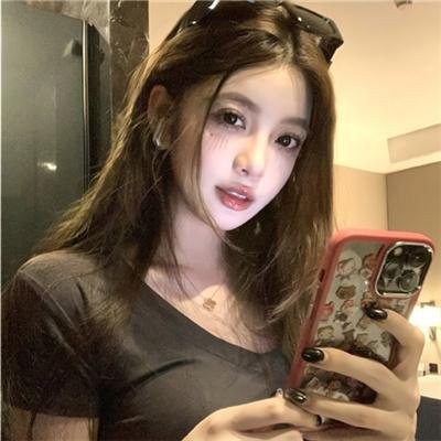 少年与水球